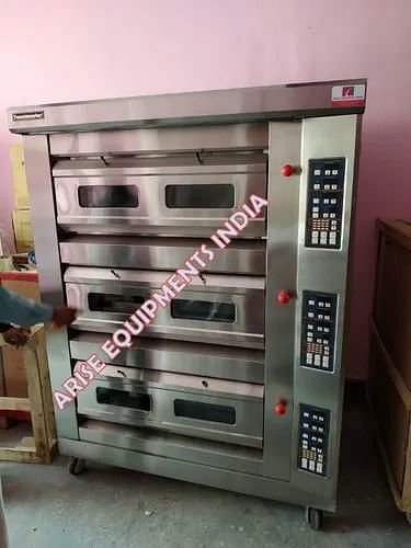 1 Phase Toastmaster Three Deck Oven Gas Oven with Digital Panel, 3, Capacity: 6 Trays Of 600x400 MM