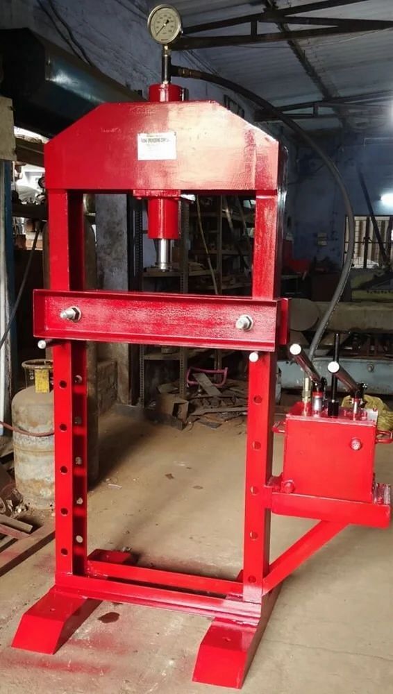 1 (ton/hr) Hydraulic Press