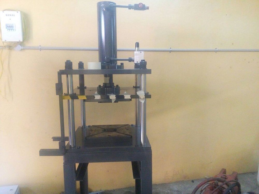 Hydraulic Pillar Press