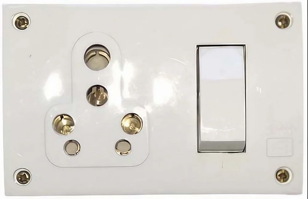 16 Amps Combined Switches, 220-240 V