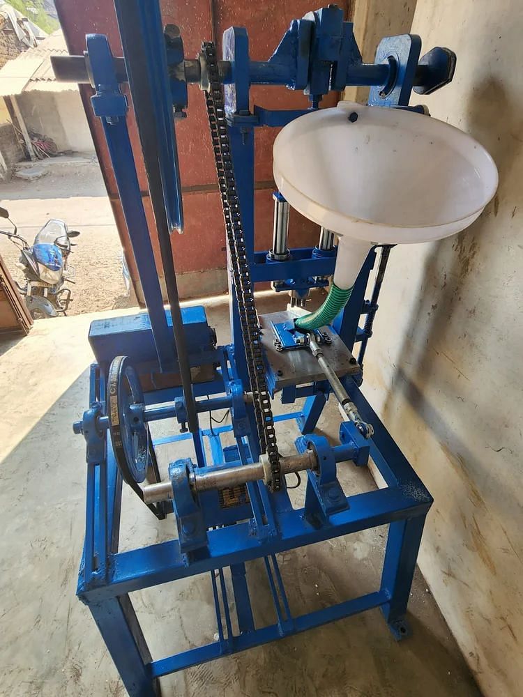 1Hp Mild Steel Kapoor Making Machine, Capacity: 7 kg, Model Name/Number: DI08