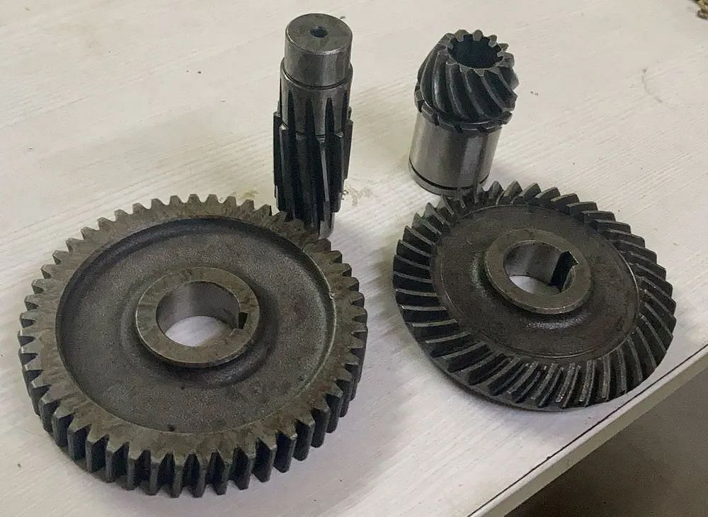 2 EN-353 Aerator Gearbox Spares, For Aerators, Bevel