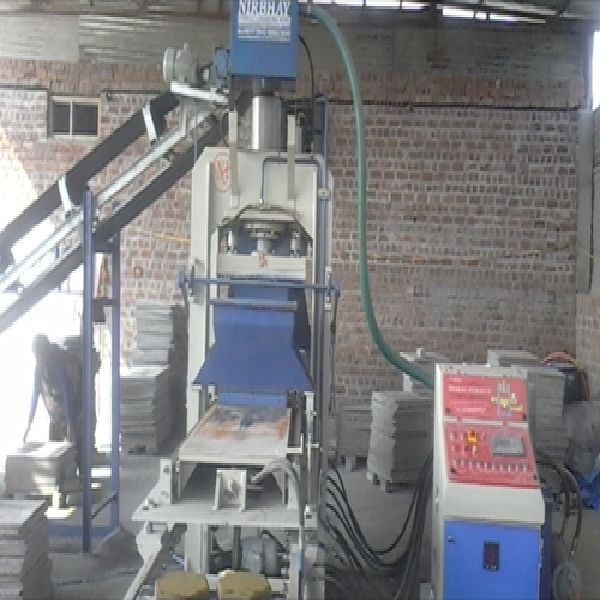 Automatic Hydraulic Paver Block Machine