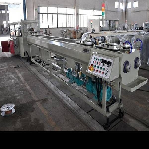 Twin screw extruder