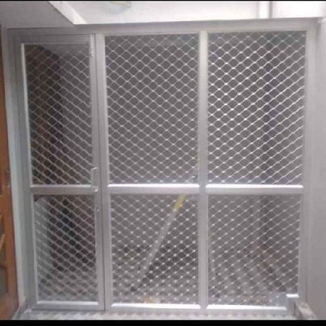 aluminum jali partition door work