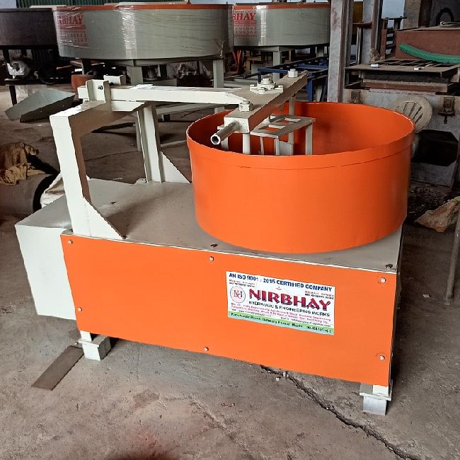 Stone Dust Colour Cement Color Mixer Machine, Capacity: 100KG