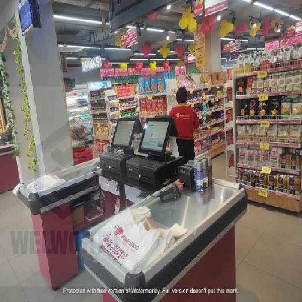 Store Checkout Counter