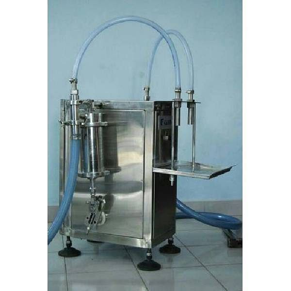 Liquor Filler Machine