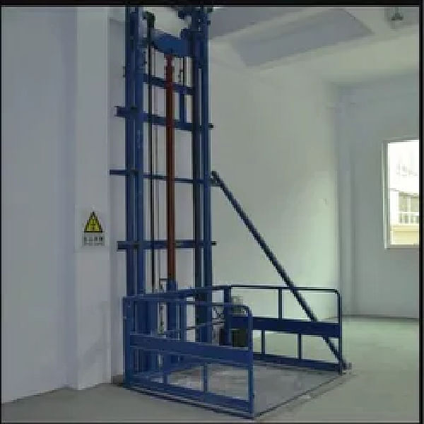 Single Mast Goods Lift