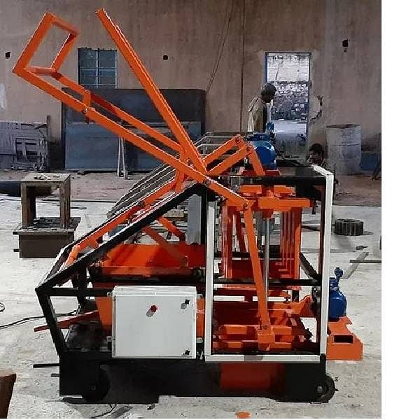 Concrete Block Making Machine