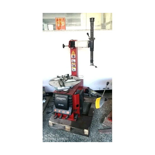 Automatic Tyre Changer Machine