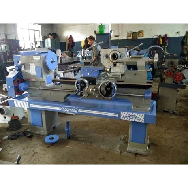 Geared Head Light Duty Lathe Machine