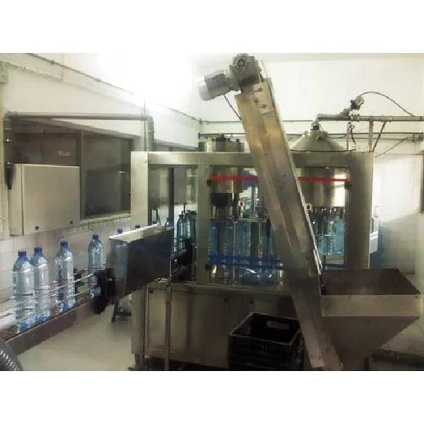 Carbonated Bottling Machine