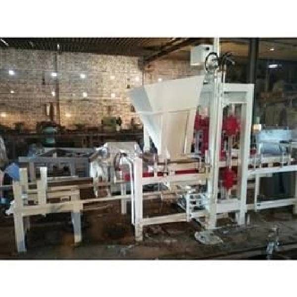 Automatic fly ash bricks making machine