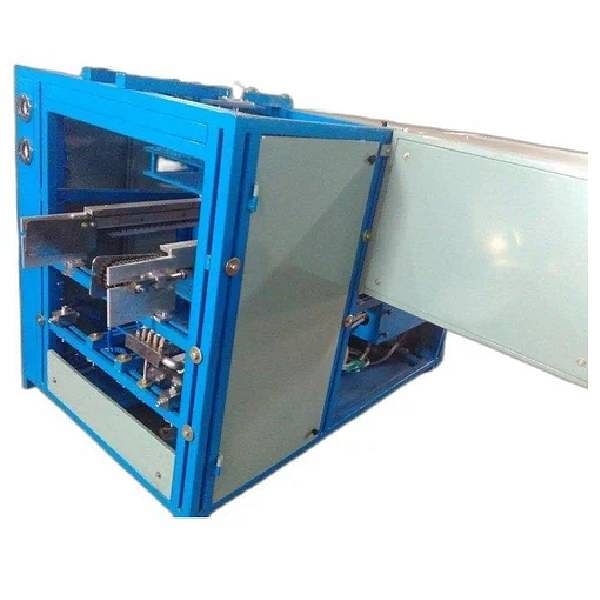 SPM Vacuum Forming Machine