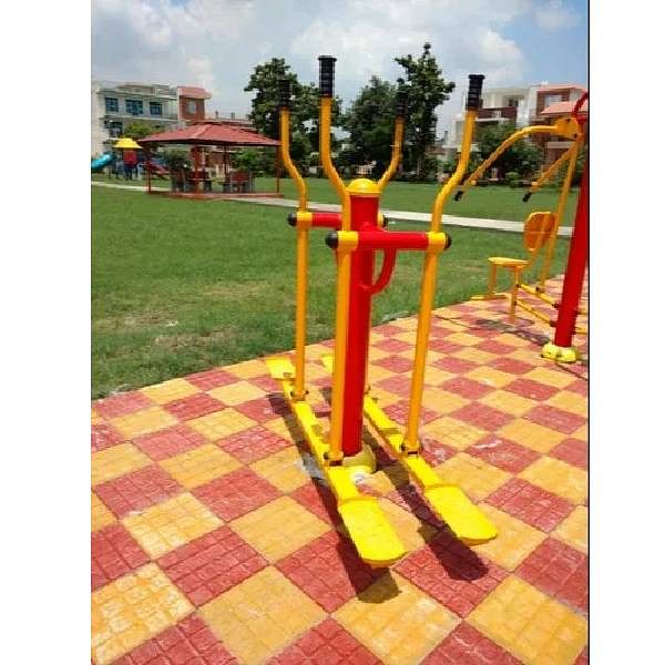 Outdoor Gym Cross Walker