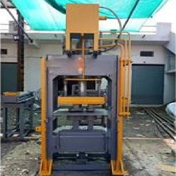 Fully Automatic Paver Block Making Machine