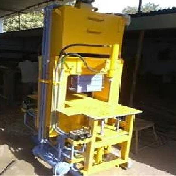 Hydraulic Paver Block Making Machine