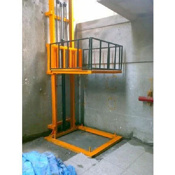 Goods Lift With Collapsible Gate