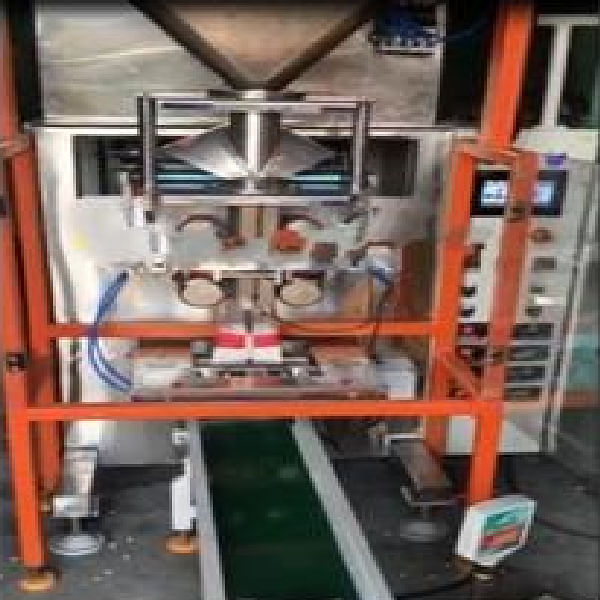 Granules Packing Machine