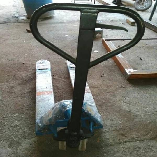 Hand Pallet Truck 1800 mm