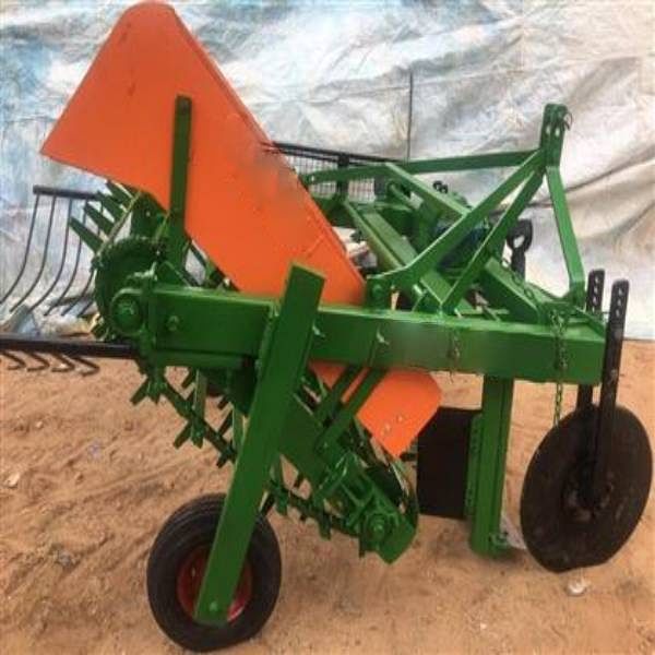 Patil Machinery Wet Groundnut Digger, For Agriculture & Farming, Capacity: 1 Acre In 1 Hour