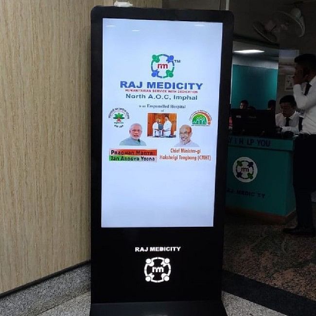 digital standee for hospitals