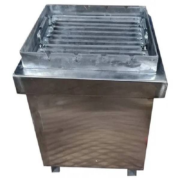 Silver Gas Stainless Steel BBQ Grill-PORTABLE, For Hotel, Size: 710x630x610 mm