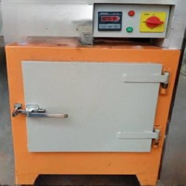 Fohmics Electric 30 KG Industrial Welding Electrode Drying Oven, Capacity: 25 to 30kg, Diagonal