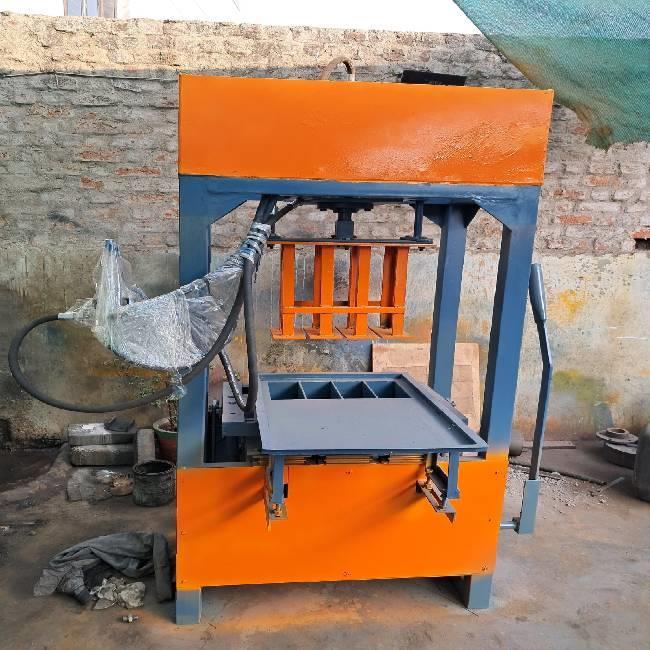 Manual hydraulic machine