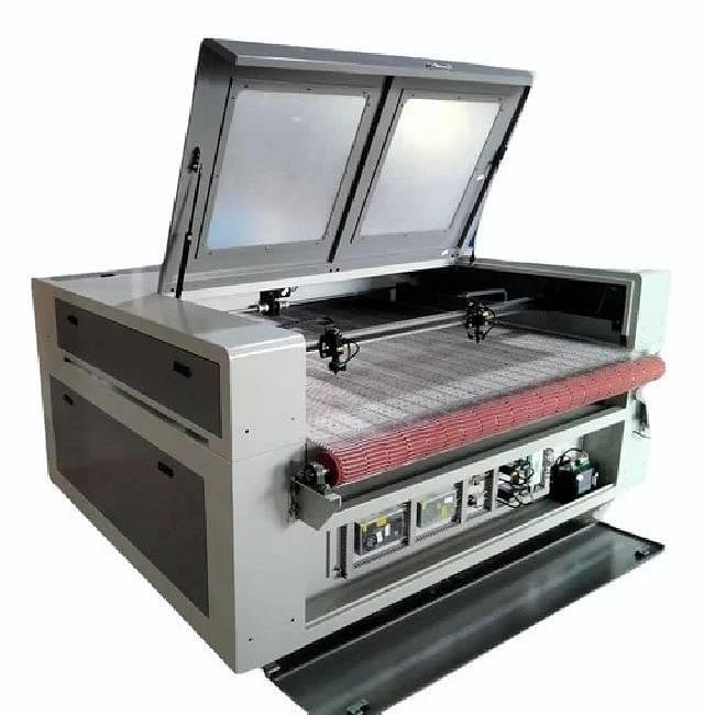 Cloth And Fabric Laser Cutting Machine