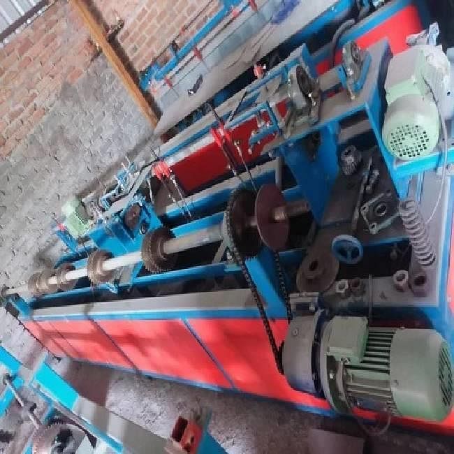 Semi Automatic Barbed Wire Making Machine