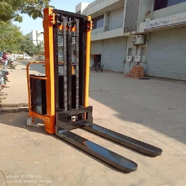 Semi Electric Stacker