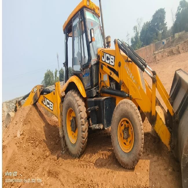 JCB 3DX Backhoe Loader Machine