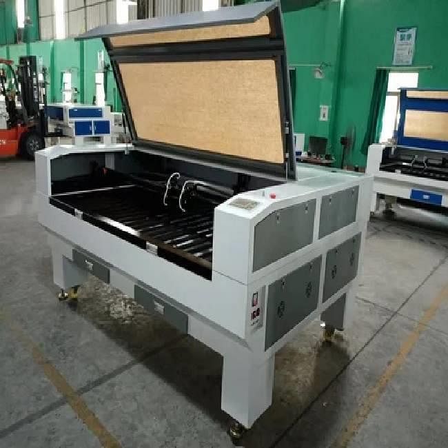 Automatic Laser Cutting Machine