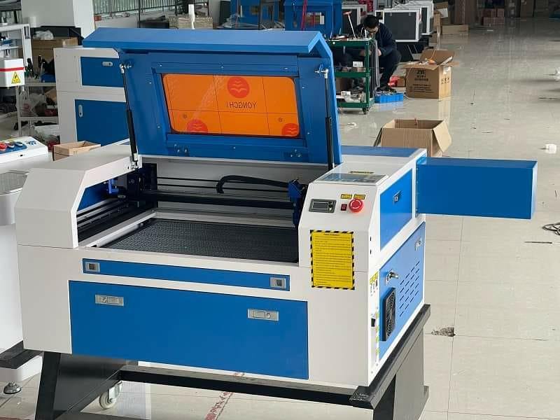 CO2 Laser Cutting and engraving Machine, Model Name/Number: AML6040 / 1.5ft*2ft