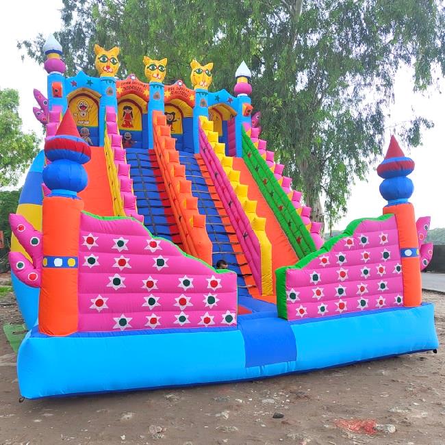 4 Seliding Inflatables Bounce Castle