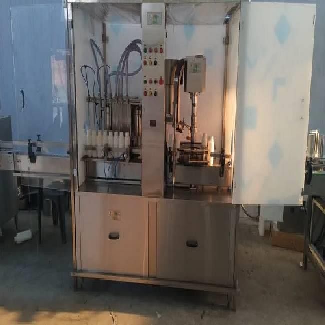 Mustard Oil Filling Machine ( 500 Ml. To 15 Litr. )