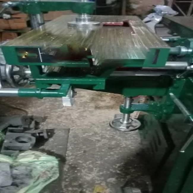 Wood Cutting Machine