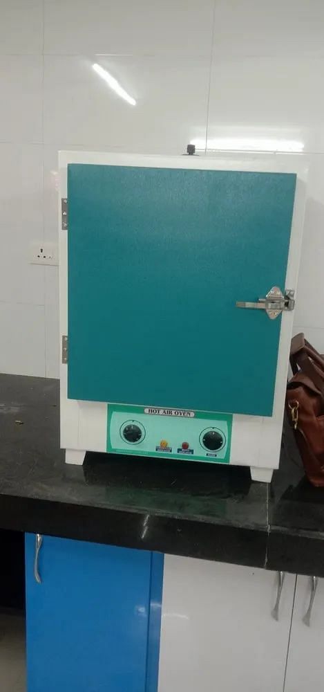 250 Degreec Lab Type Hot Air oven, For Laboratory, Model Name/Number: Lab Solution