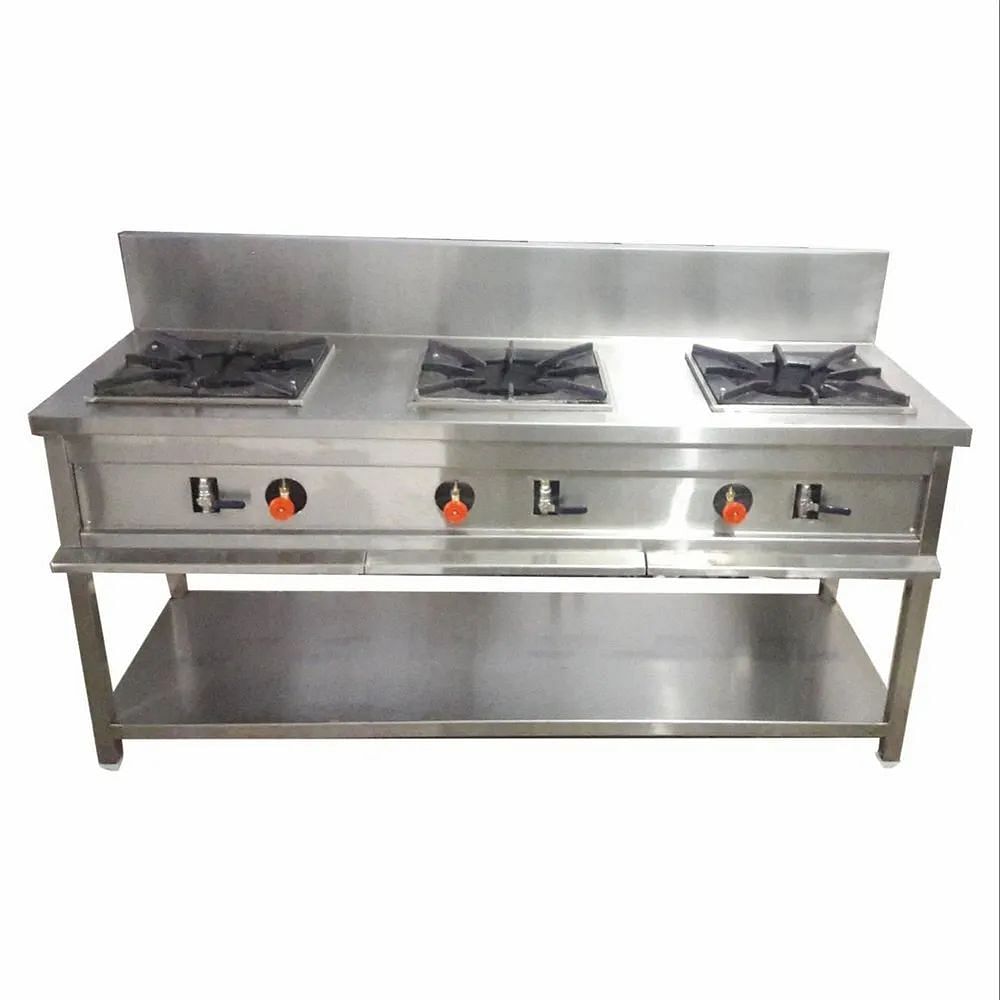 3 LPG Kitchen Three Burner Cooking Range, For Hotel