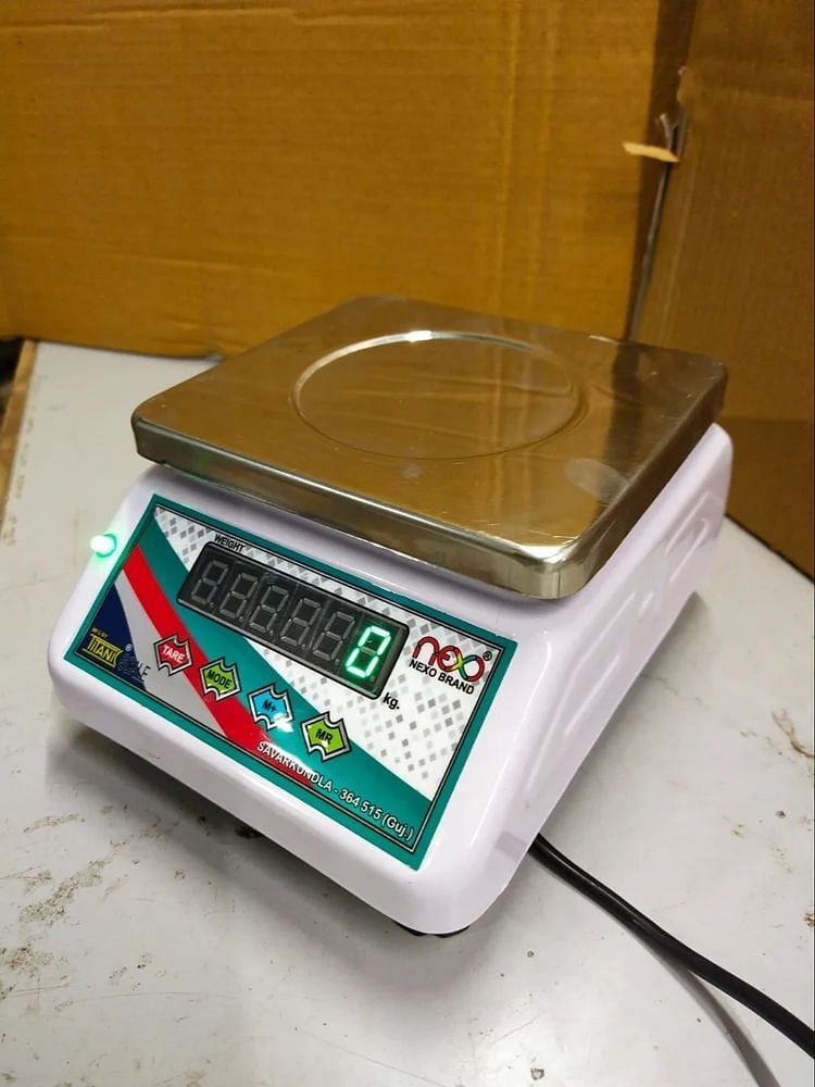 30kg And 2g Accuracy Stainless Steel Counter Weighing Machine With 1 Year Warranty