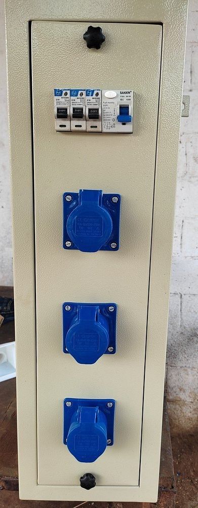 32amps Industrial Plug And Socket Panel, 440vac