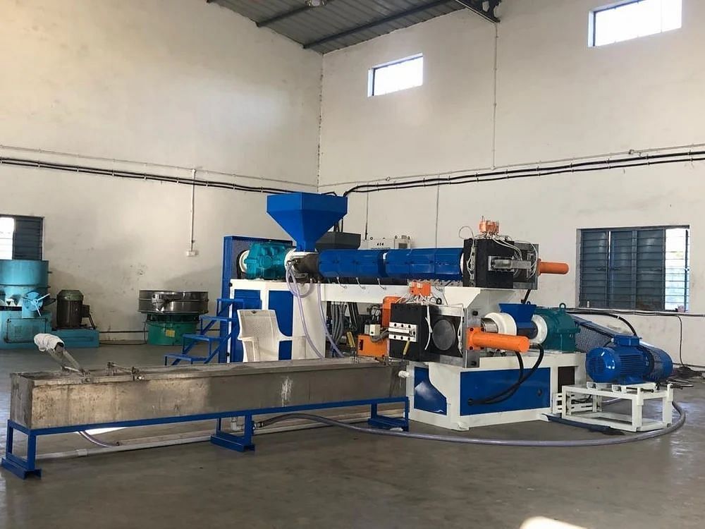 5 HP Plastic Recycling Plant, Capacity: 2000 kg/Hour, Electric