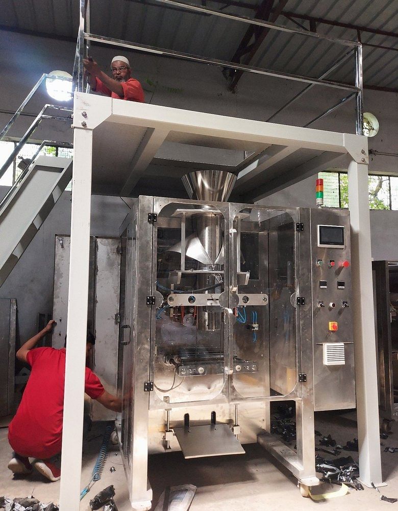 5 Kg Rice packing machine, Packaging Type: Center Sealed Pouch, 7.5 KW