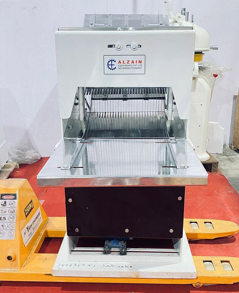 50 Hz Semi Automatic Bread Slicer, 380 V