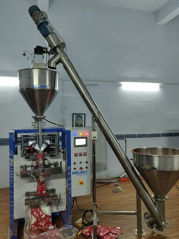 7-8 HP Auger Three Phase Spice Packing Machine, Packaging Type: Center Seal, Capacity: 500-1000 pouch per hour