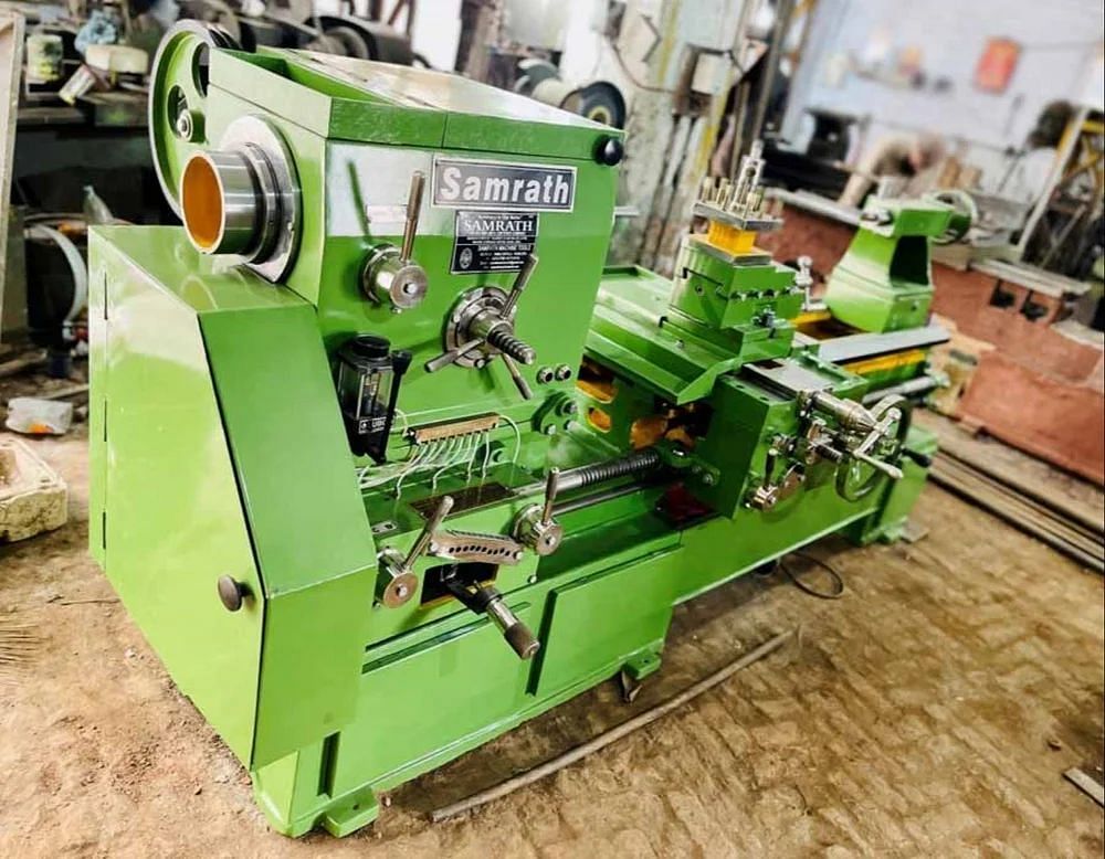 8 Feet 3 Hp Heavy Duty Roll Turning Lathe Machine, 500 mm