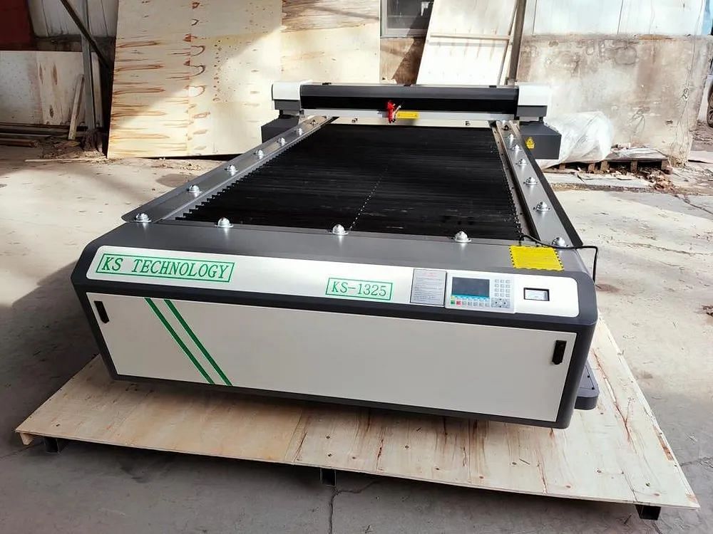 Acrylic Laser Cutting Machine