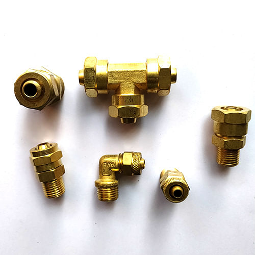 Adapters Male Brass Pneumatic Fittings, For Air connection, 0-220psi